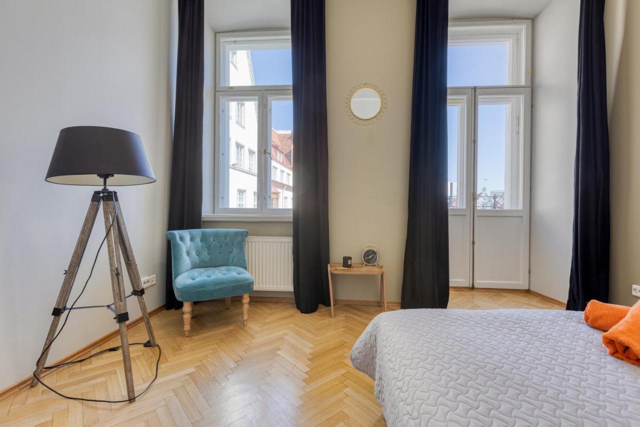 Historic Residence Apartments At Old Town Tallinn Exterior photo