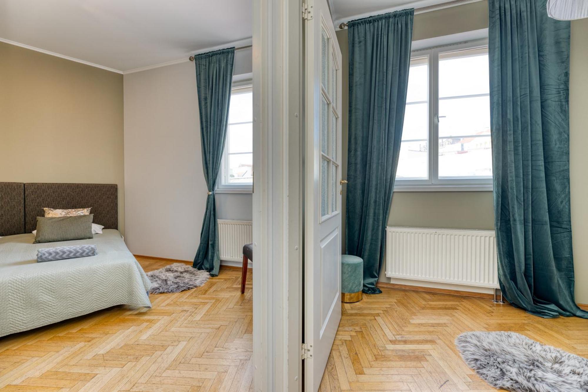 Historic Residence Apartments At Old Town Tallinn Exterior photo